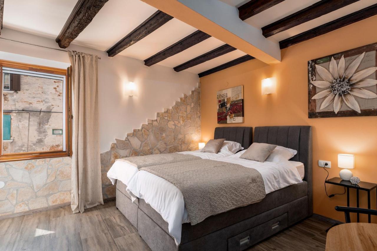 Апартаменти Casa Albina Ровінь Екстер'єр фото